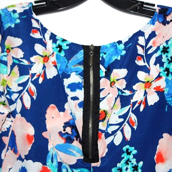 BeBop Floral Shift Dress โ Size S, Boho Spring & Summer Style, Wedding Guest Rea - Picture 3 of 7